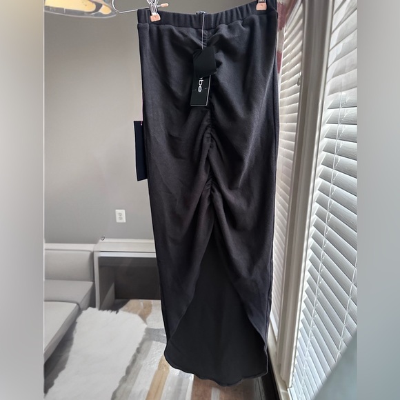 Bebe, Two Piece Shirred Knit Dress, Black, XS. - Picture 3 of 7